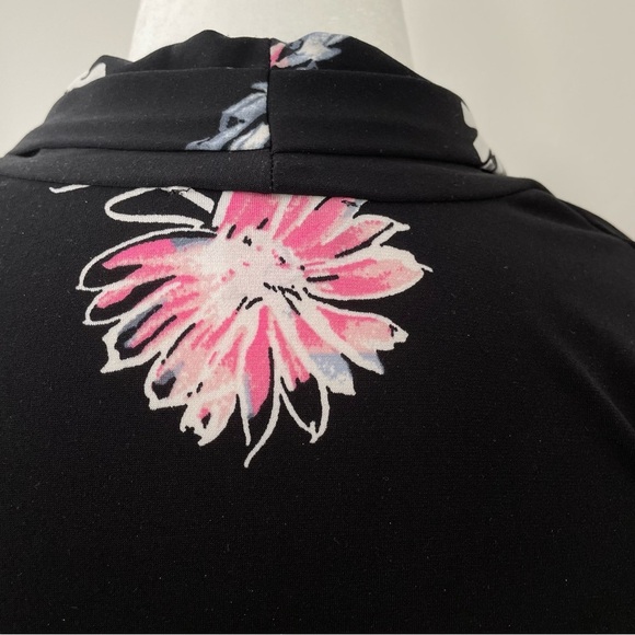 Vince Camuto Black Floral Ruched Stretch Top Sleeveless V-Neck Blouse Size XS - Picture 5 of 9